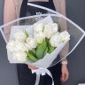 11 тюльпанов White